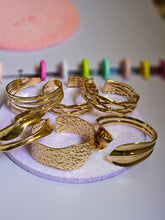 Load image into Gallery viewer, Aphrodite
